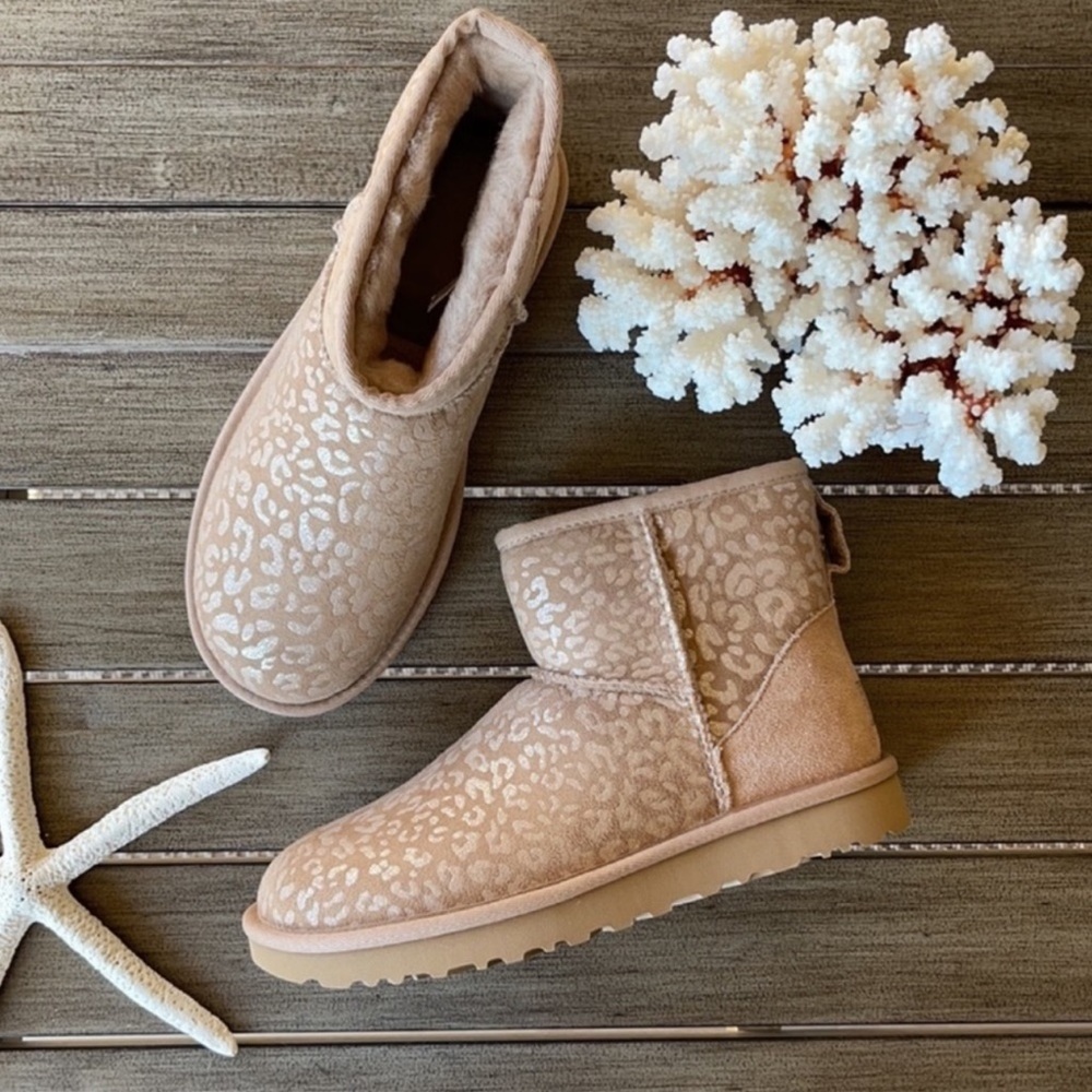 🌴🔆UGG- CLASSIC MINI SNOW LEOPARD BOOTS🔆🌴 - Picture 4 of 14